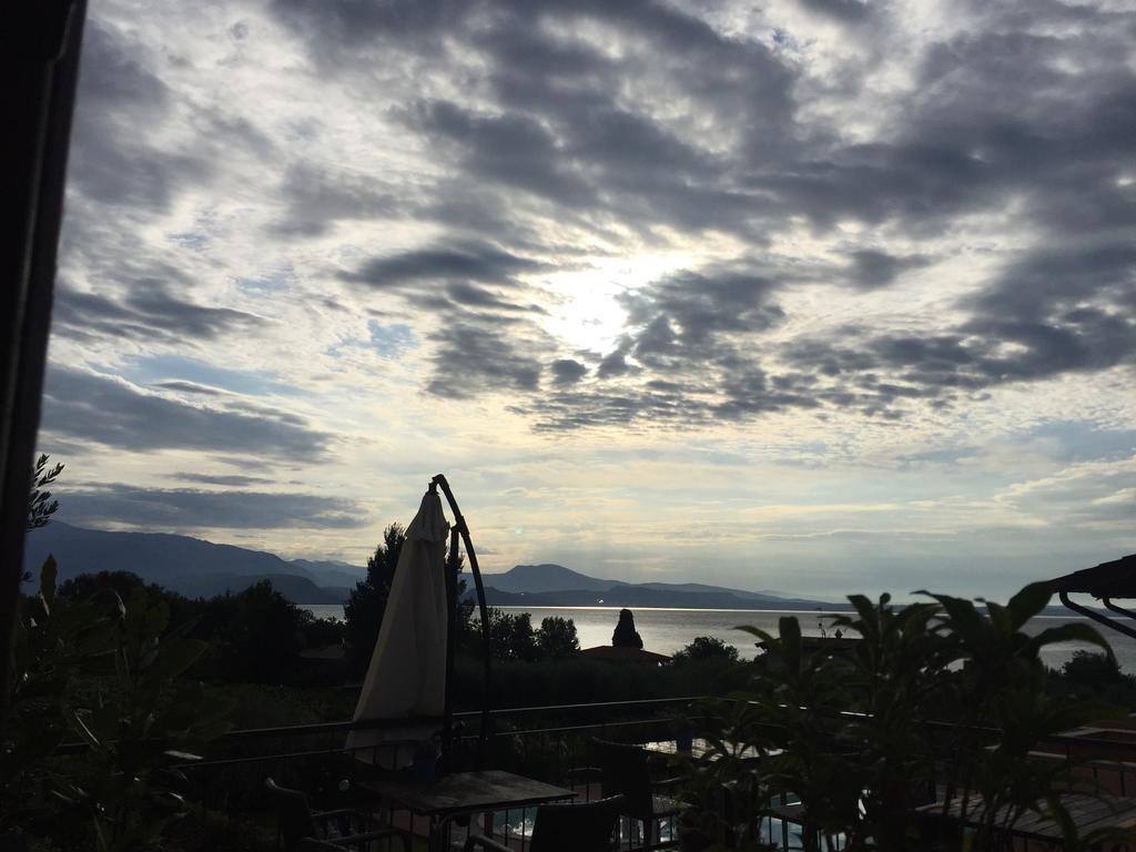 Hotel Florence Manerba del Garda Luaran gambar