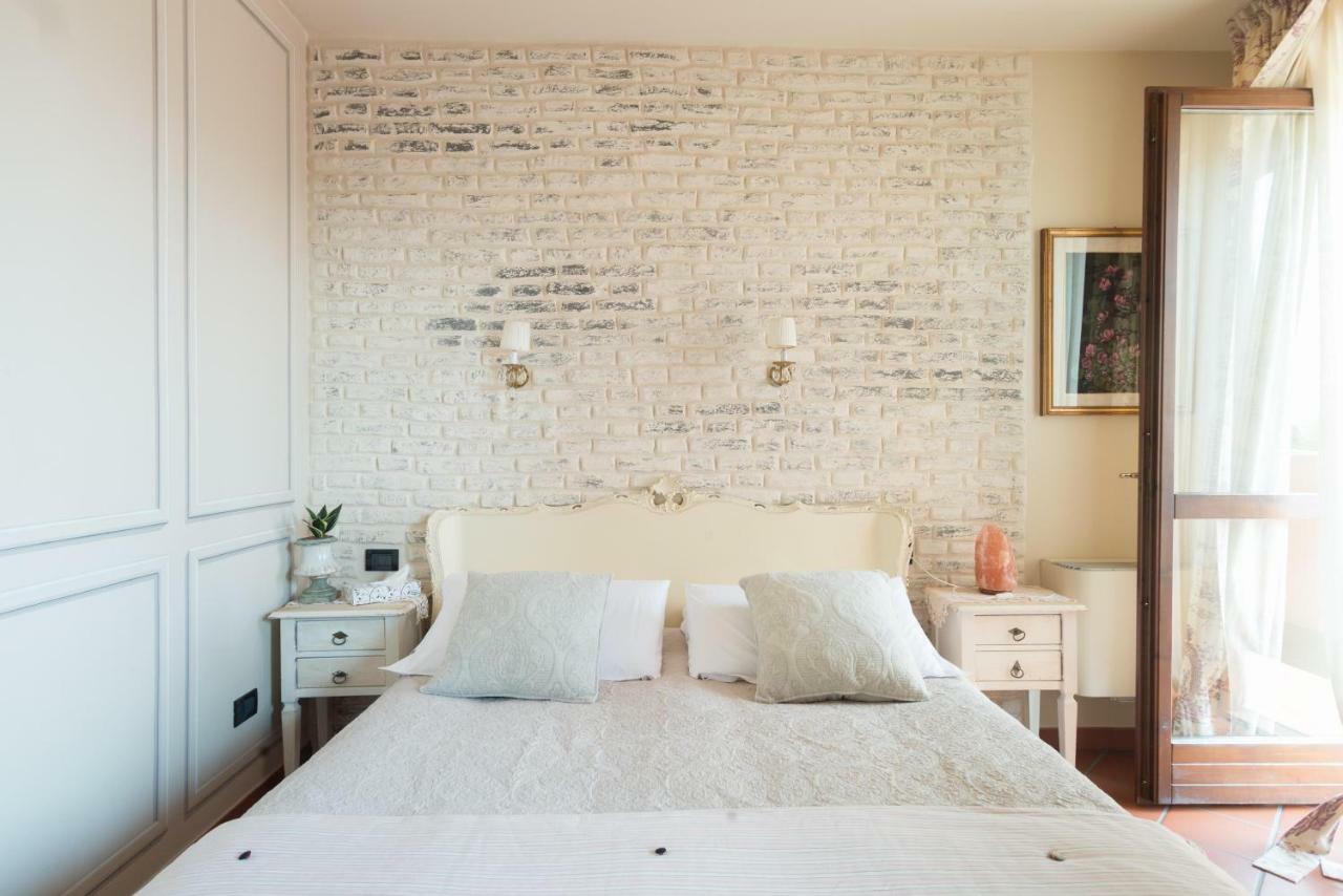 Hotel Florence Manerba del Garda Luaran gambar