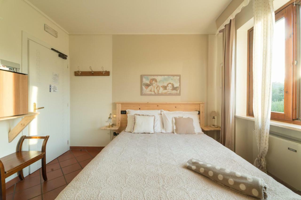 Hotel Florence Manerba del Garda Luaran gambar